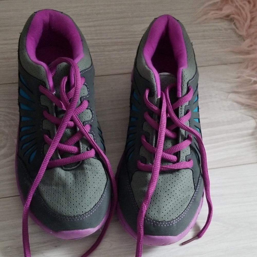 Womans sneaker